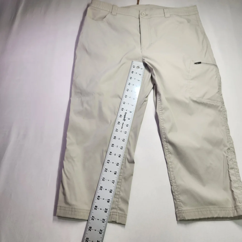 ⭐️Eddie Bauer Rainer Tech Capris – Women’s Size 10 – Beige Hiking / Travel - Picture 11 of 12